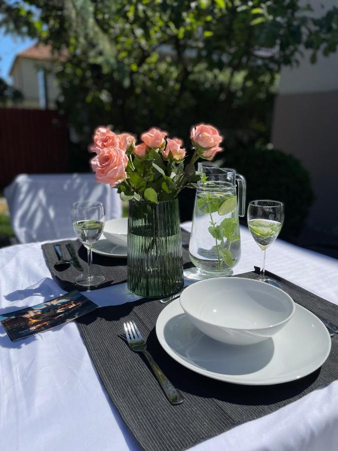 Apartament1 Tri-City Oliwa Ogrod, Prywatne Wejscie Gdańsk Buitenkant foto
